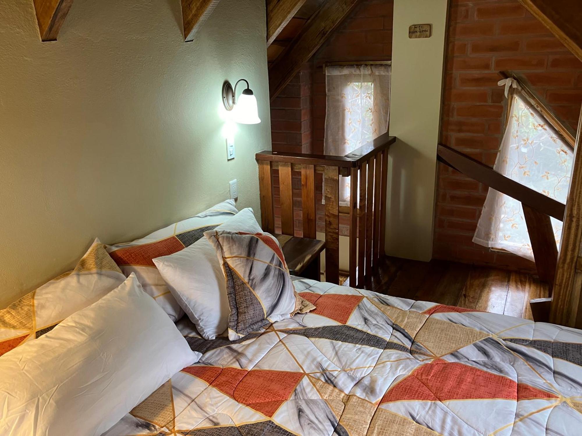 Casa Del Rio En Mindo Bed & Breakfast Exterior photo